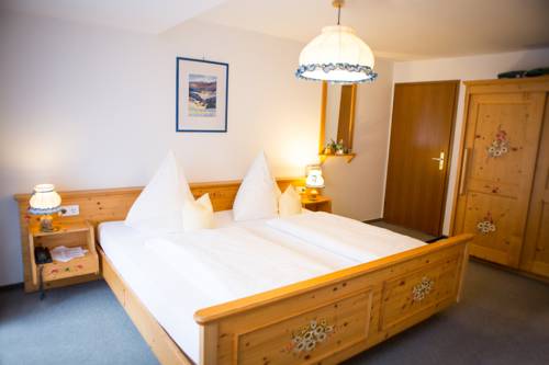 Imagen de la habitación del Hotel Adler Fohrenbühl. Foto 4