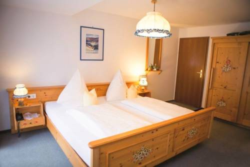 Imagen de la habitación del Hotel Adler Fohrenbühl. Foto 7