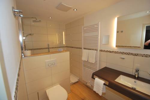 Imagen de la habitación del Hotel Adler, Freudenstadt. Foto 8