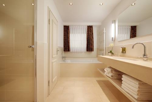 Imagen de la habitación del Hotel Adler H&auml;usern. Foto 4