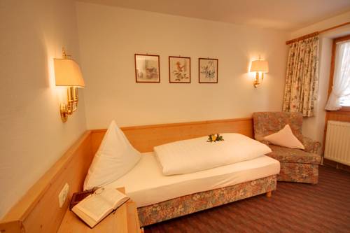 Imagen de la habitación del Hotel Adler, Hirschegg. Foto 6