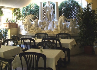 Imagen del bar/restaurante del Hotel Adler Hotel. Foto 8