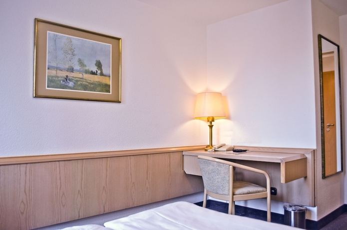 Imagen de la habitación del Hotel Adler Hotel Frankfurt. Foto 7