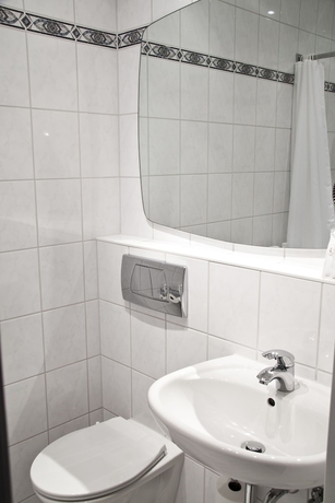 Imagen de la habitación del Hotel Adler Hotel Frankfurt. Foto 13