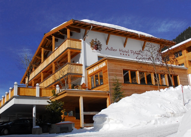 Imagen de los exteriores del Hotel Adler Hotel Palma. Foto 11