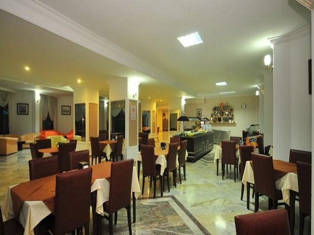 Imagen general del Hotel Adler, Marmaris. Foto 8