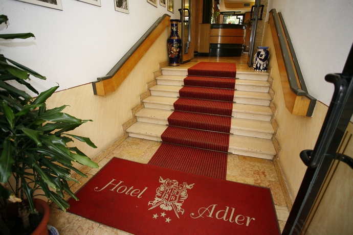 Imagen de los interiores del Hotel Adler, Milán. Foto 9