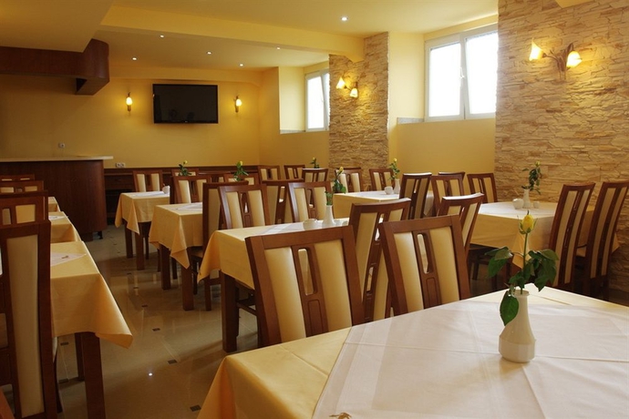 Imagen del bar/restaurante del Hotel Adler, Podgórze. Foto 2