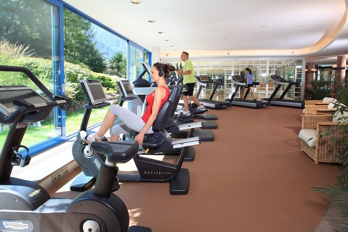 Imagen de los interiores del Hotel Adler Spa Resort Dolomiti. Foto 13