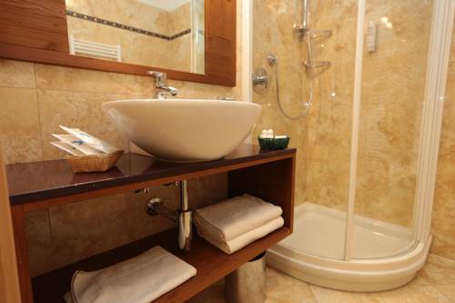 Imagen de la habitación del Hotel Adler Wellness and Spa. Foto 4