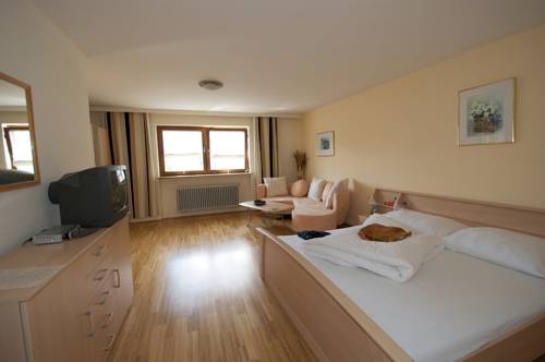 Imagen general del Hotel Adlerpension. Foto 6