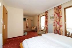 Imagen general del Hotel Adlerpension. Foto 13