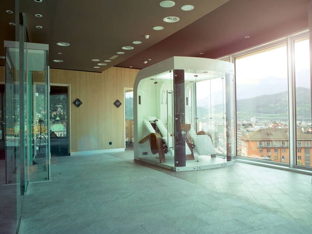 Imagen de los interiores del Hotel Adlers. Foto 13