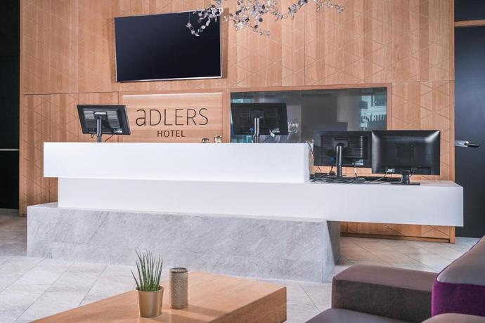 Imagen de los interiores del Hotel Adlers. Foto 15