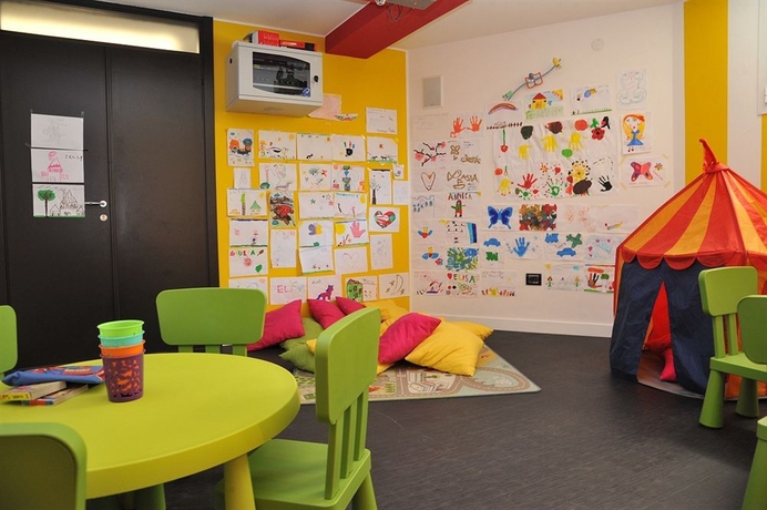 Imagen de los interiores del Hotel Adlon. Foto 10