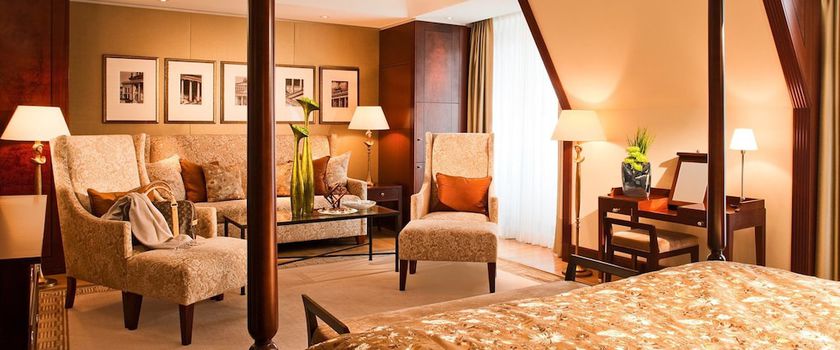 Imagen de la habitación del Hotel Adlon Kempinski Berlin. Foto 12