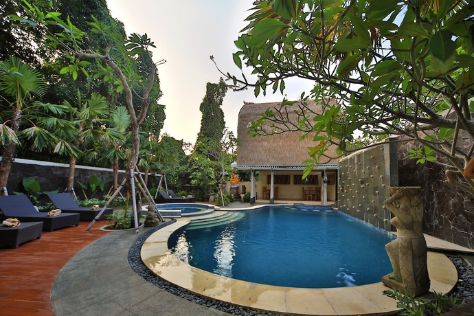 Imagen de la piscina del Hotel Adma Umalas. Foto 19