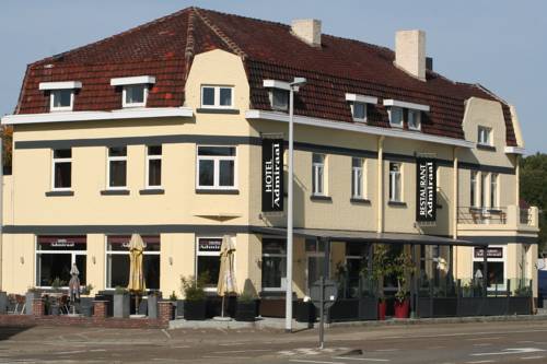 Imagen de la habitación del Hotel Admiraal. Foto 2