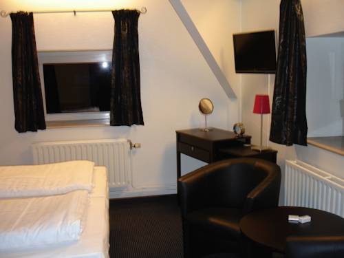 Imagen de la habitación del Hotel Admiraal. Foto 7