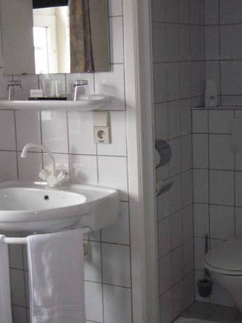 Imagen de la habitación del Hotel Admiraal. Foto 9