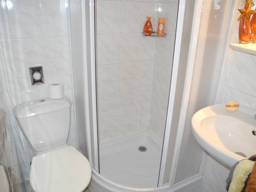 Imagen de la habitación del Hotel Admiral Botel. Foto 2