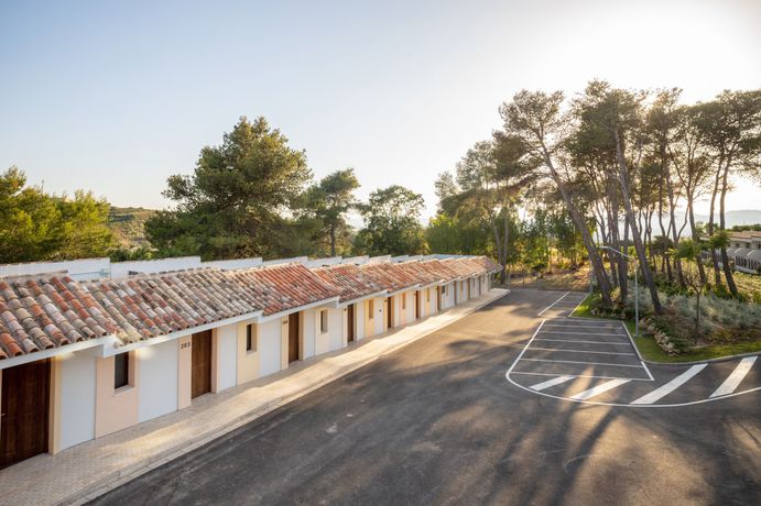 Imagen de los exteriores del Hotel Admiral Casino and Lodge. Foto 7