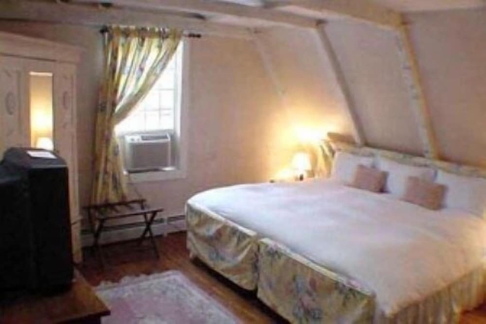 Imagen de la habitación del Hotel Admiral Farragut Inn. Foto 3