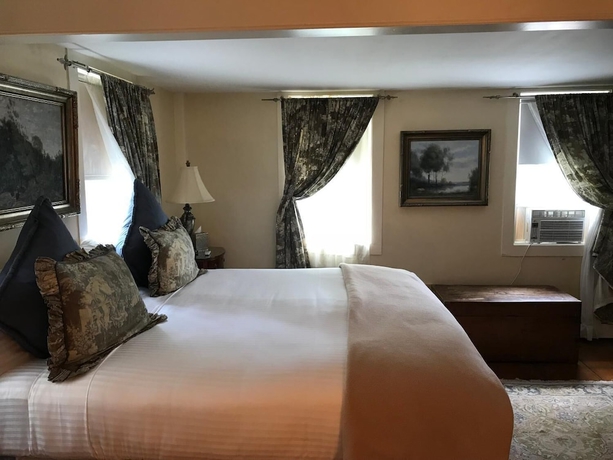 Imagen de la habitación del Hotel Admiral Farragut Inn. Foto 13