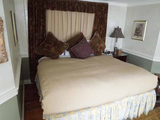 Imagen de la habitación del Hotel Admiral Farragut Inn. Foto 16