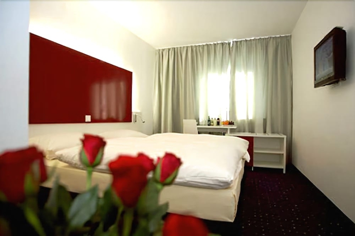 Imagen de la habitación del Hotel Admiral, Frankfurt. Foto 14