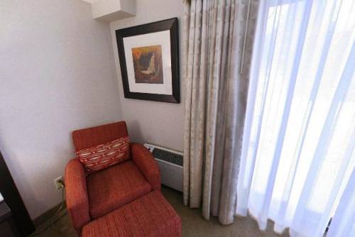 Imagen de la habitación del Hotel Admiral Inn Burlington. Foto 10