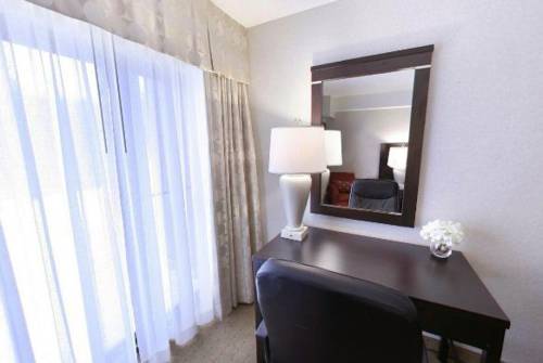 Imagen de la habitación del Hotel Admiral Inn Burlington. Foto 11