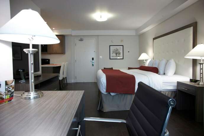 Imagen general del Hotel Admiral Inn Mississauga Toronto. Foto 2