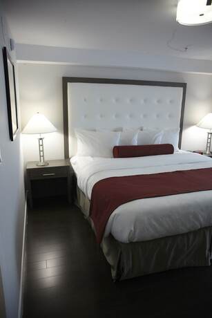 Imagen general del Hotel Admiral Inn Mississauga Toronto. Foto 13