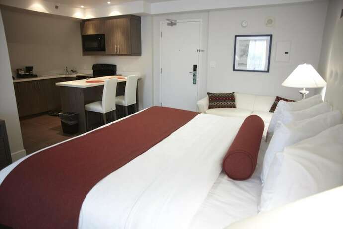 Imagen general del Hotel Admiral Inn Mississauga Toronto. Foto 14
