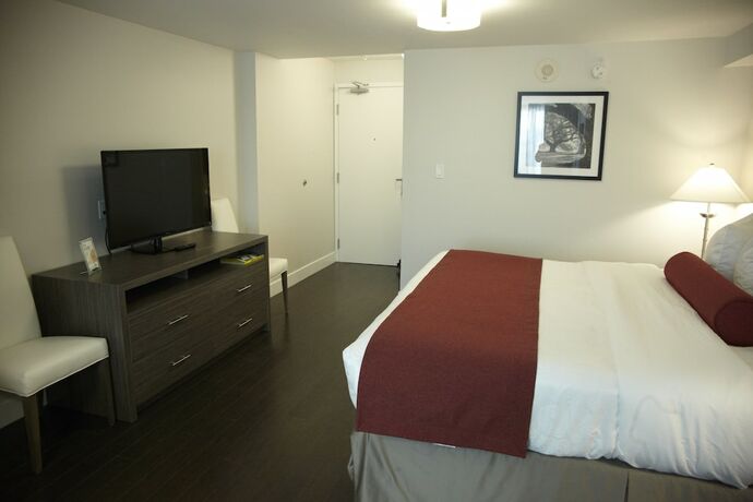 Imagen de la habitación del Hotel Admiral Inn Mississauga Toronto. Foto 23