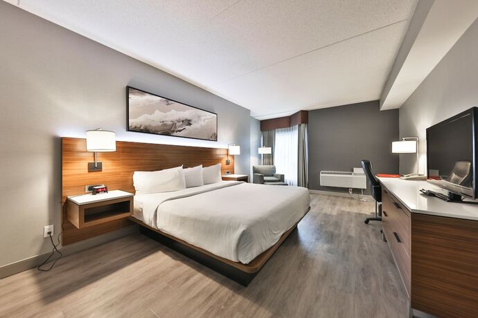 Imagen de la habitación del Hotel Admiral Inn Mississauga Toronto. Foto 26