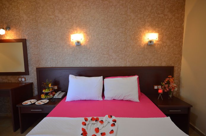 Imagen de la habitación del Hotel Admiral, Kizkalesi. Foto 14