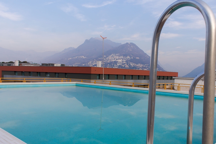 Imagen de la piscina del Hotel Admiral, Lugano. Foto 15
