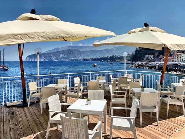 Imagen de la habitación del Hotel Admiral, Sorrento. Foto 15