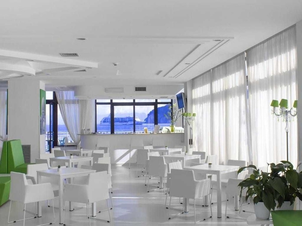 Imagen del bar/restaurante del Hotel Admiral, Sorrento. Foto 4