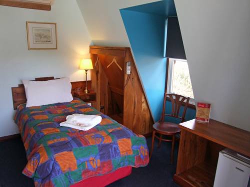 Imagen de la habitación del Hotel Admiral Stirling Inn. Foto 1