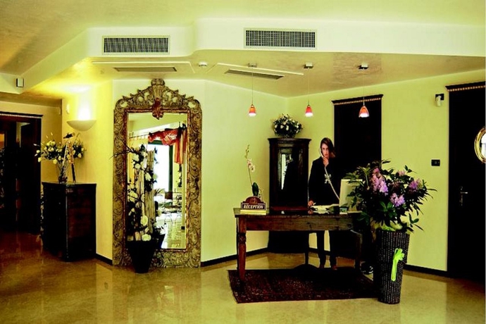 Imagen general del Hotel Admiral Villa Erme. Foto 9