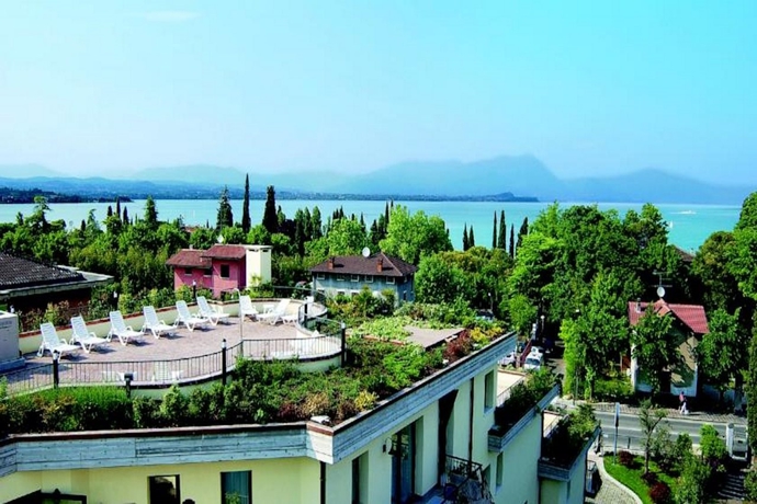 Imagen general del Hotel Admiral Villa Erme. Foto 10