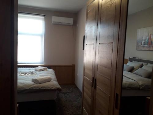 Imagen de la habitación del Hotel Admiral, Vinkovci. Foto 2