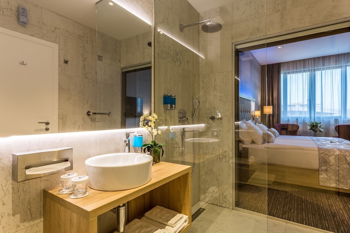 Imagen de la habitación del Hotel Admiral, Zagreb. Foto 7