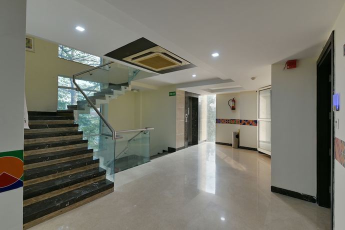 Imagen de los interiores del Hotel Admire Inn 51. Foto 18