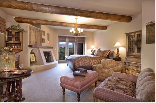 Imagen de la habitación del Hotel Adobe Grand Villas. Foto 14