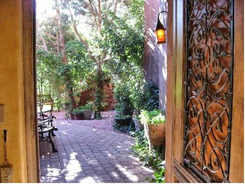 Imagen de la habitación del Hotel Adobe Grand Villas. Foto 15