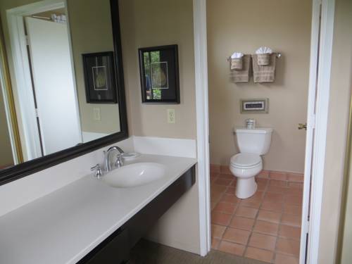 Imagen de la habitación del Hotel Adobe Inn, Carmel-by-the-Sea. Foto 3